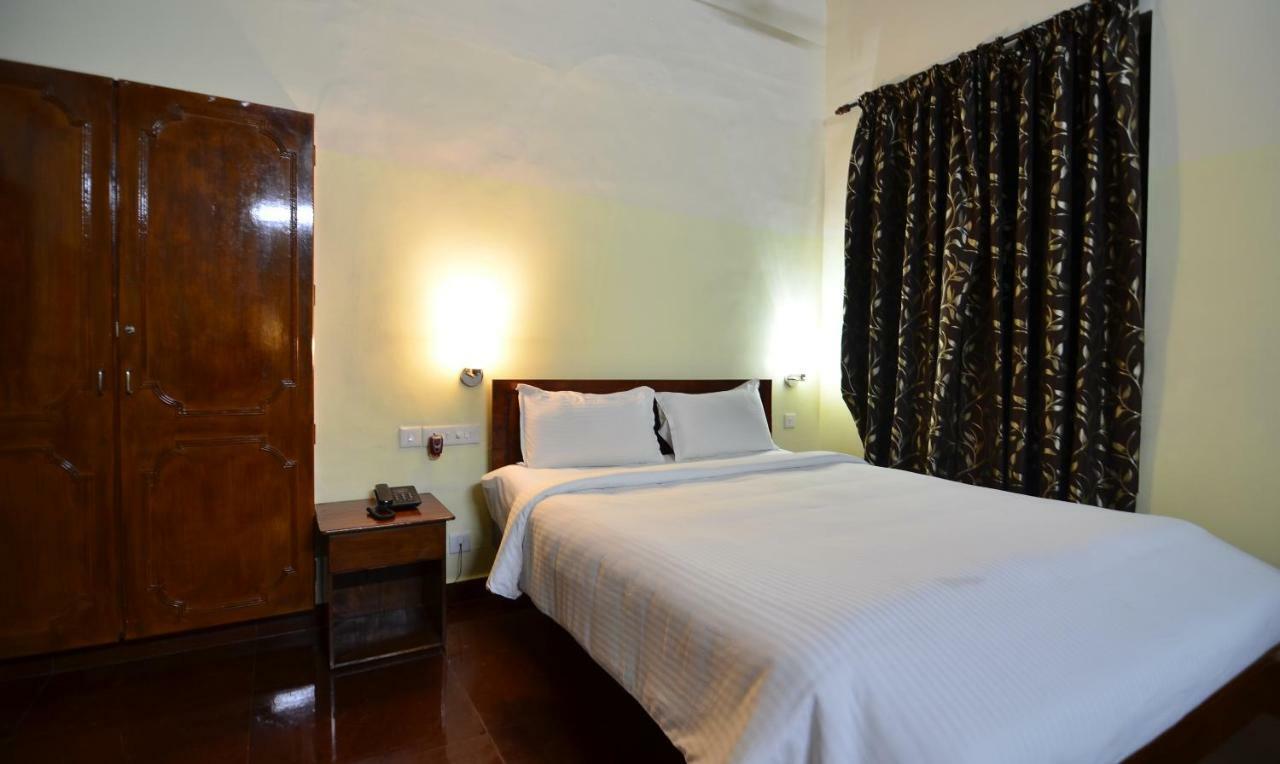 The Royal Heritage Hotel And Ayurvedic Center Thiruvananthapuram Esterno foto